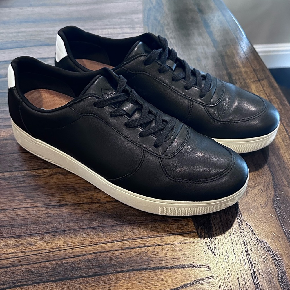 Fitflop Rally Leather Panel Sneakers size 10